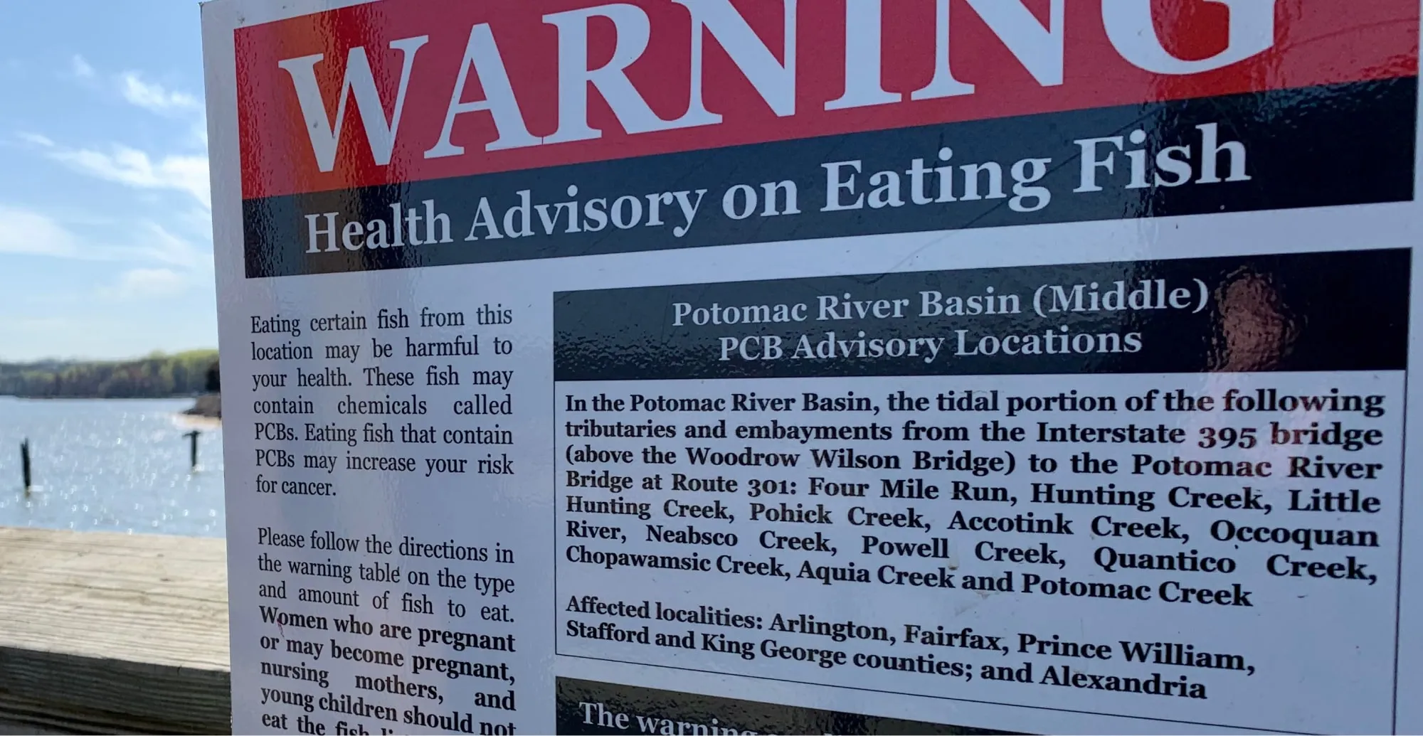 Sign warning of the presence of PCBs in Potomac River