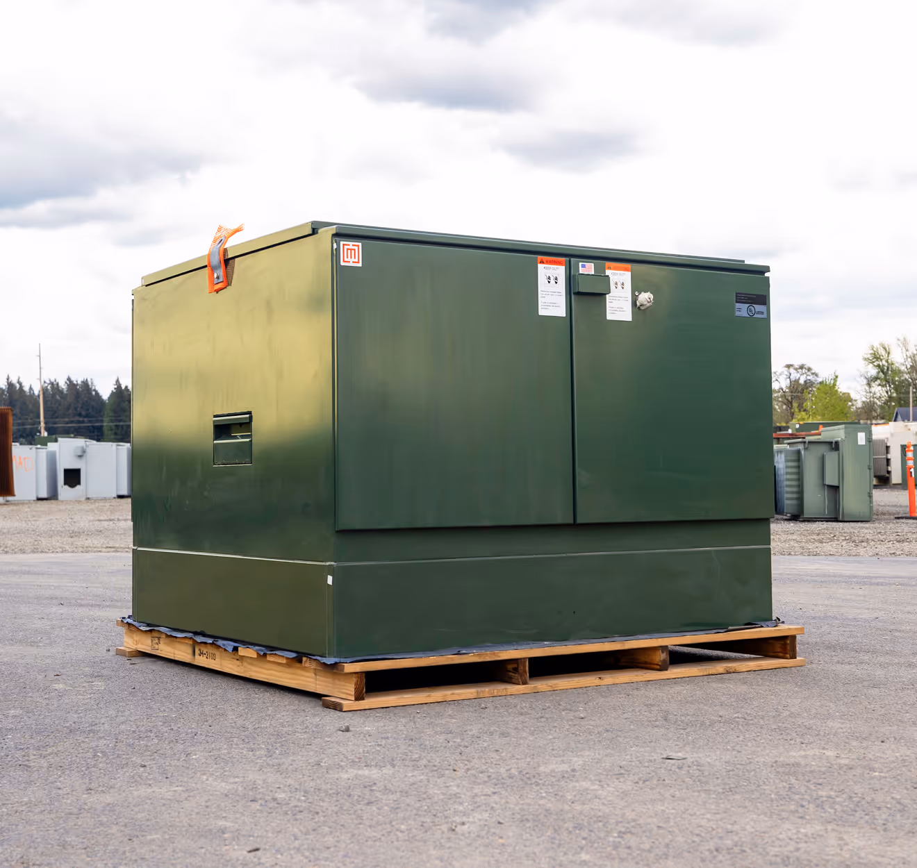 Maddox pad-mounted switchgear